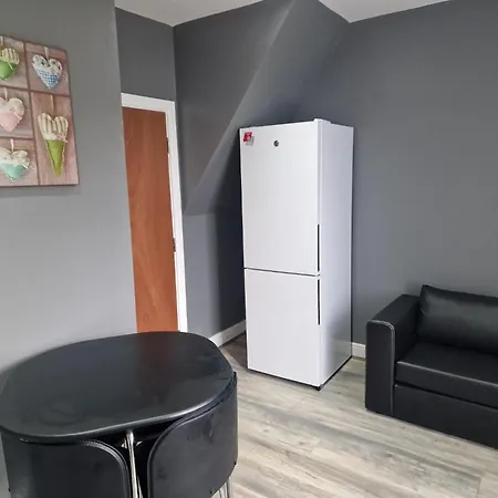 Apartment Impeccable 3-bed In To Explore Bradford (West Yorkshire)